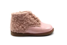 Beberlis Pearlized Patent Sherpa Baby Bootie