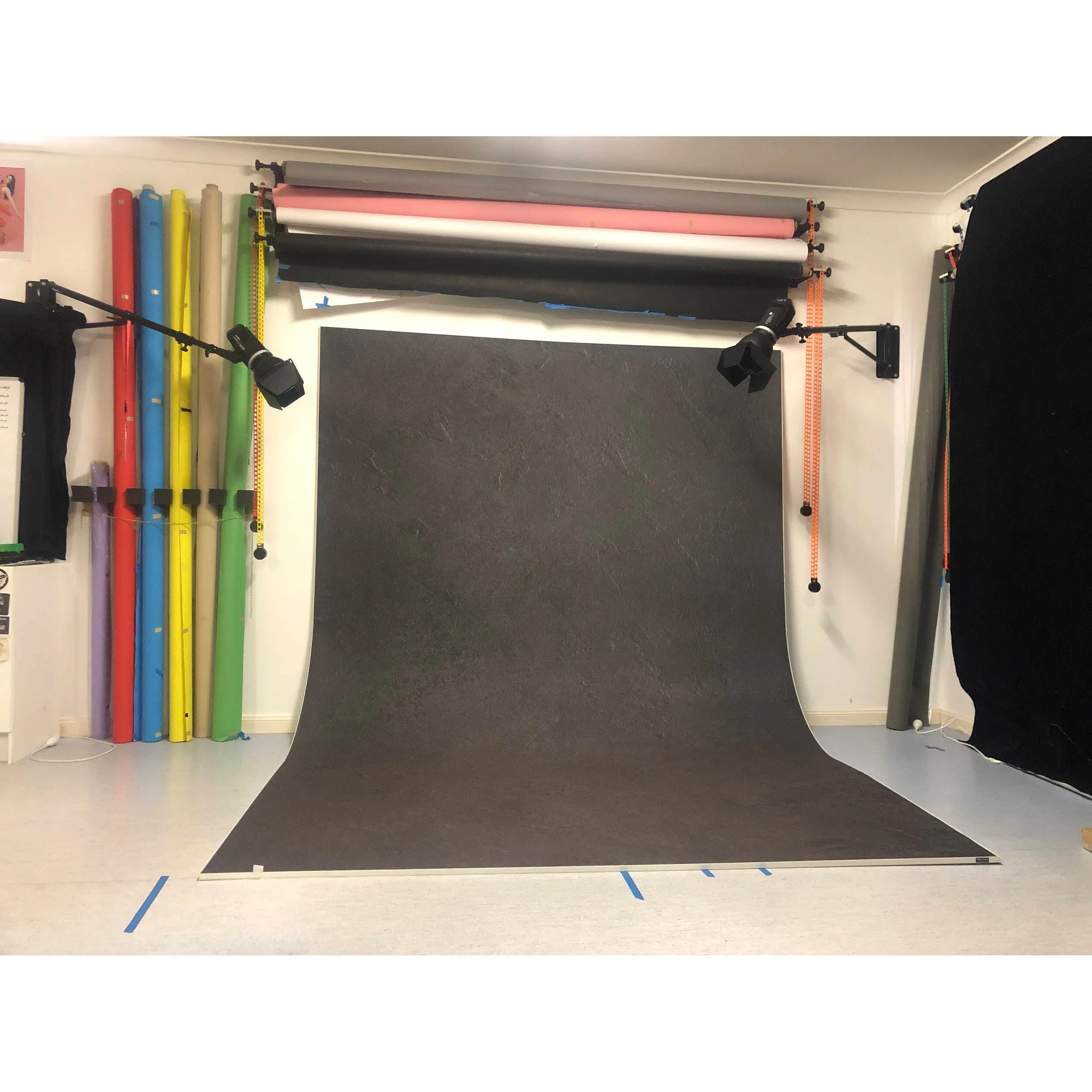 EasiFrame Curved Portable Cyclorama System V2 - Large Frame (3m x 2.5m)