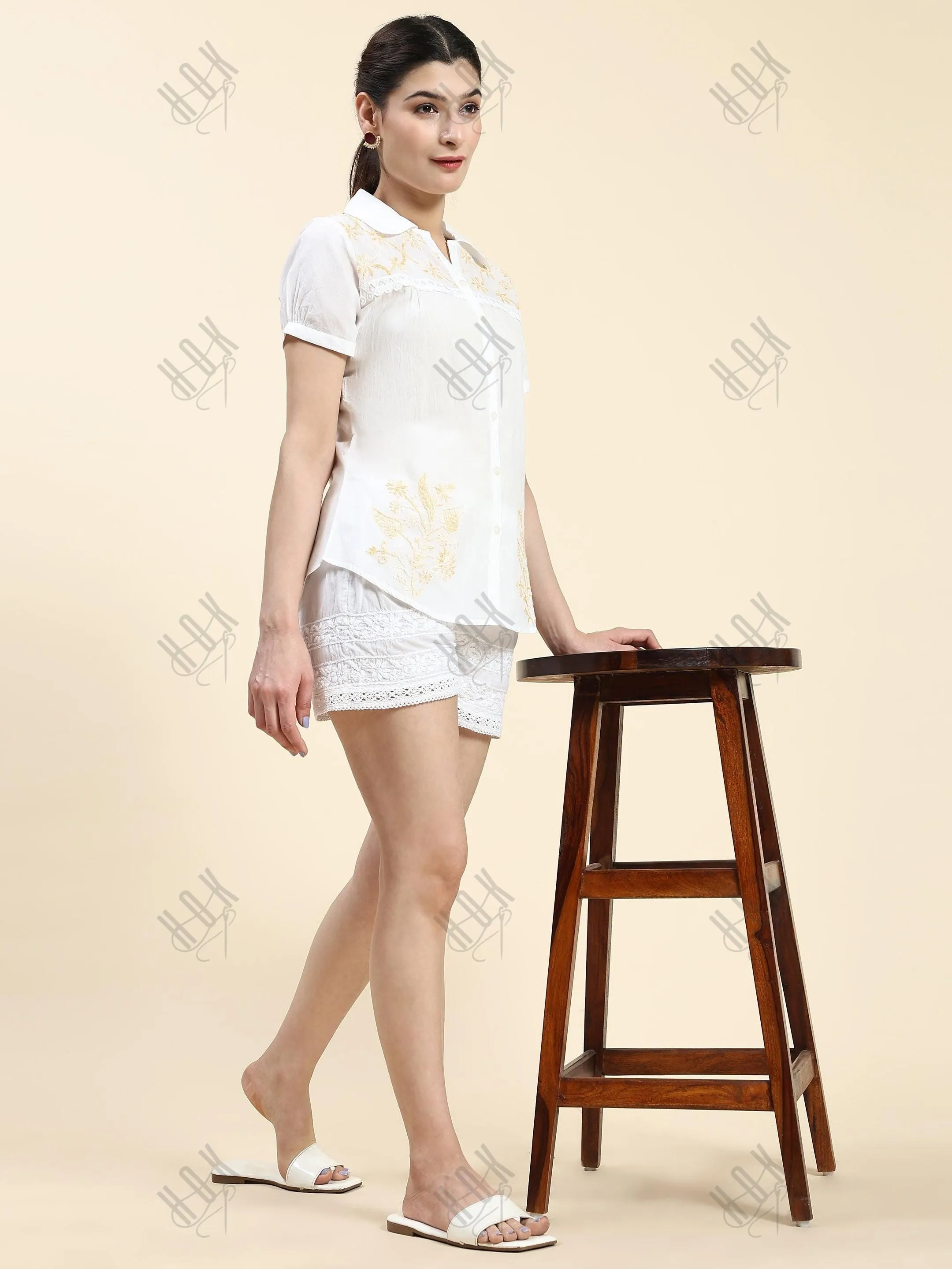 Samma Chikankari Shorts - White